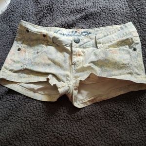 NWOT Floral short-shorts